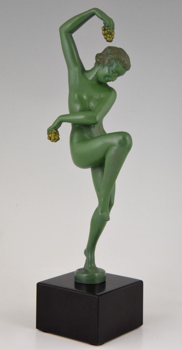 Art Deco sculpture danseuse nue aux raisins