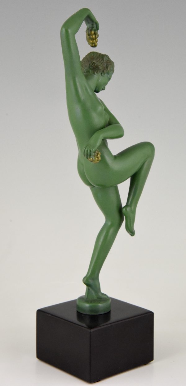 Art Deco sculpture danseuse nue aux raisins