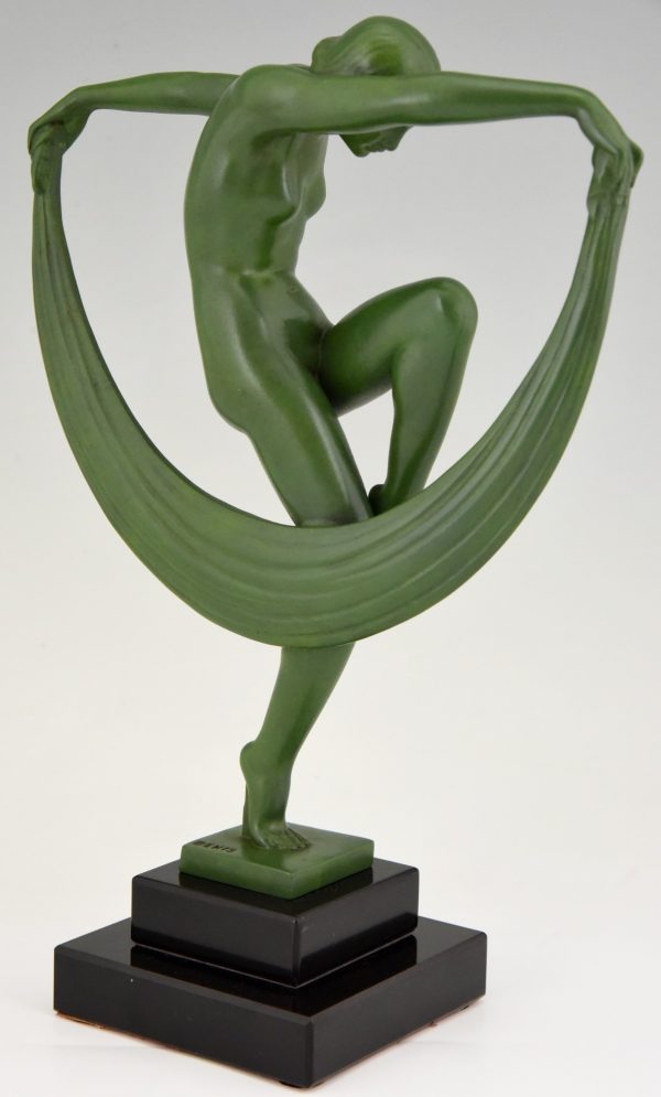 Art Deco Skulptur Schleier Tänzerin Frauenakt Folie