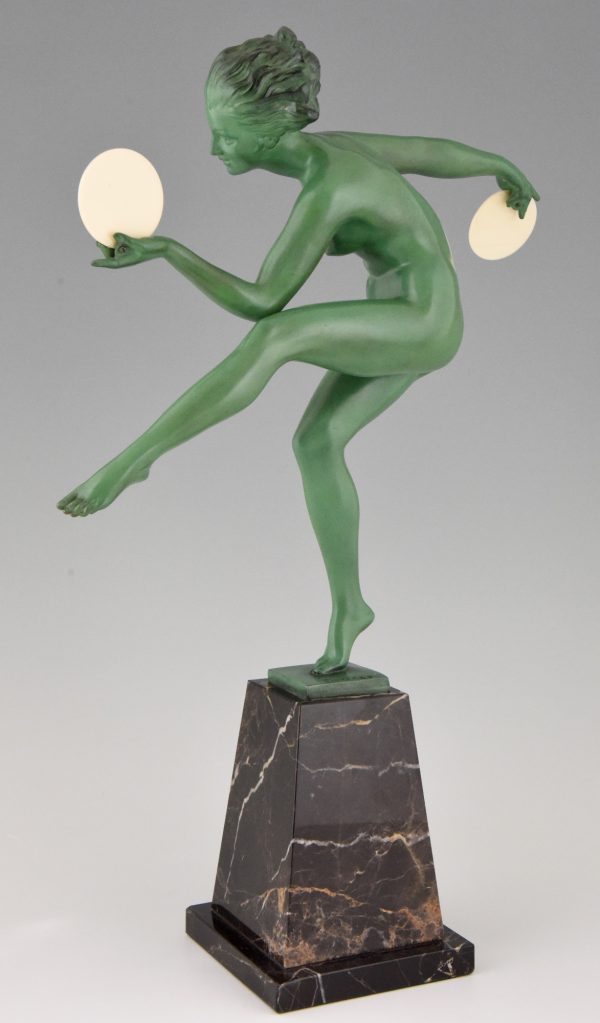 Art Deco Skulptur Frauenakt Tänzerin, 49.5 cm.