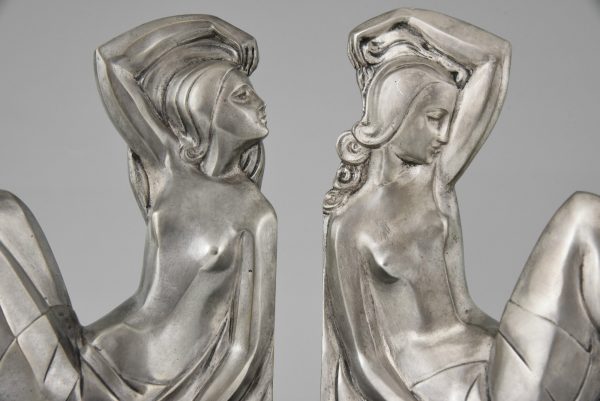 Art Deco bronzen boekensteunen met naakte vrouwen