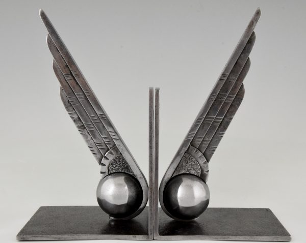 Art Deco vleugel boekensteunen smeedijzer
