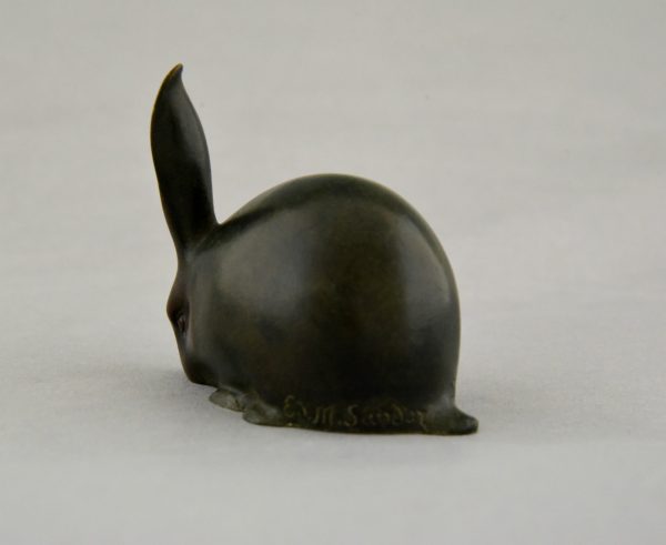 Art Deco bronze sculpture of a rabbit