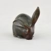 Art Deco sculpture bronze lapin une oreille dressée