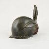 Art Deco sculpture bronze lapin une oreille dressée