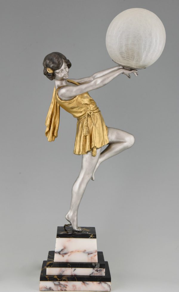 Art Deco Lampe Frau mit Ball