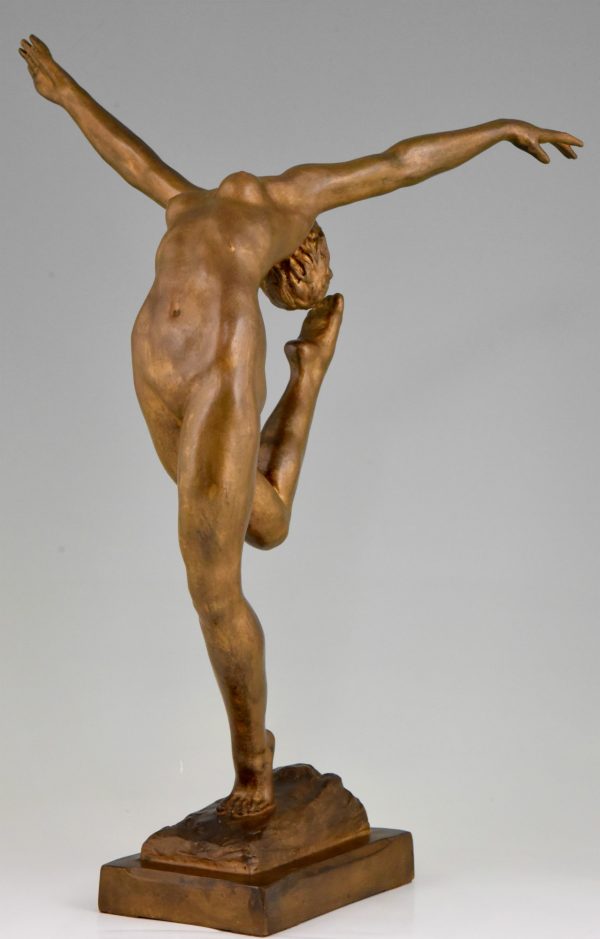 Art Deco bronze sculpture of a nude.