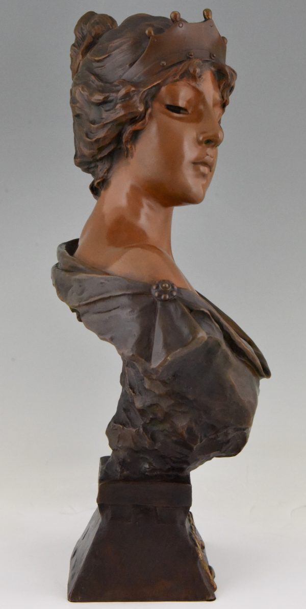 Art Nouveau bronze bust lady with crown Lucrece