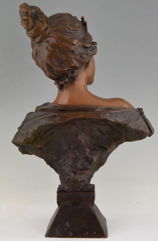 Art Nouveau bronze buste de femme avec couronne Lucrece