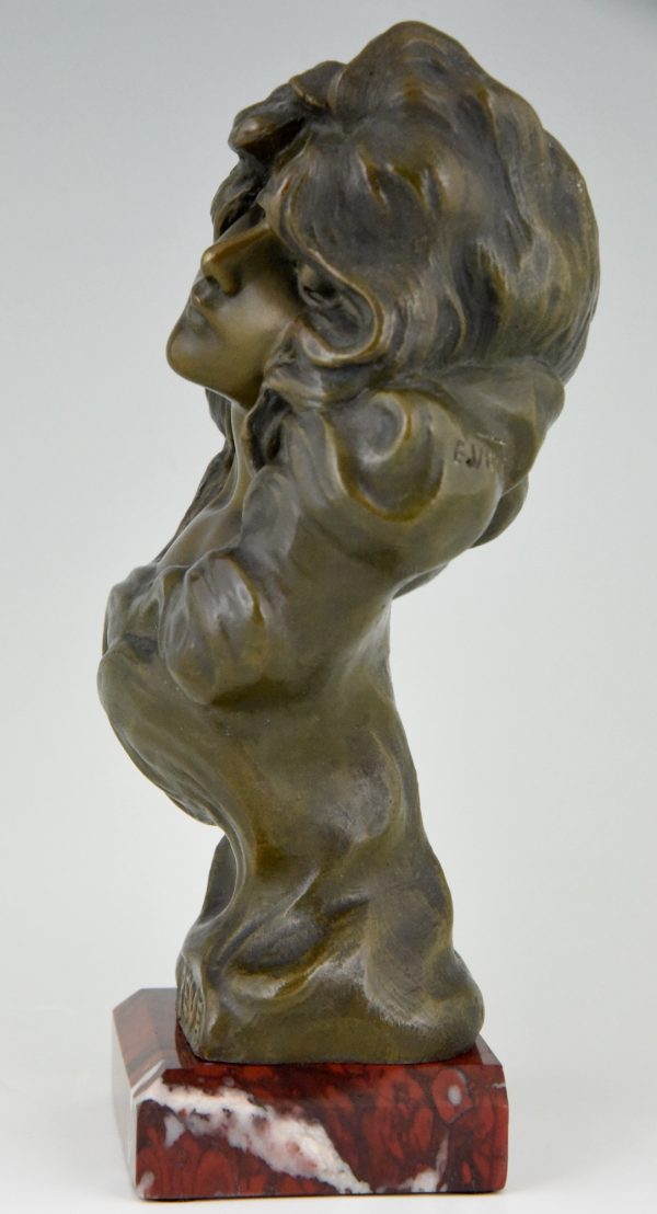 Art Nouveau buste en bronze d’une femme, Reve