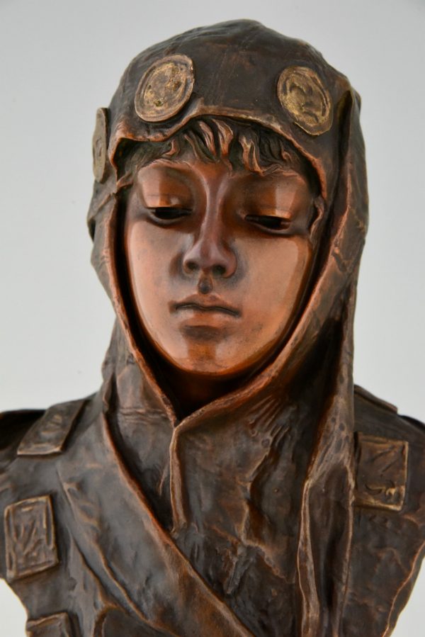Dalila, Jugendstil bronzen buste van orientaalse vrouw.