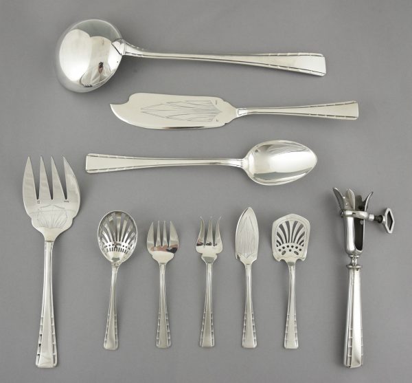 Art Deco silver plated cutlery set 118 pc in case