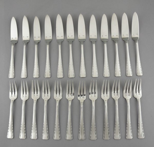 Art Deco silver plated cutlery set 118 pc in case