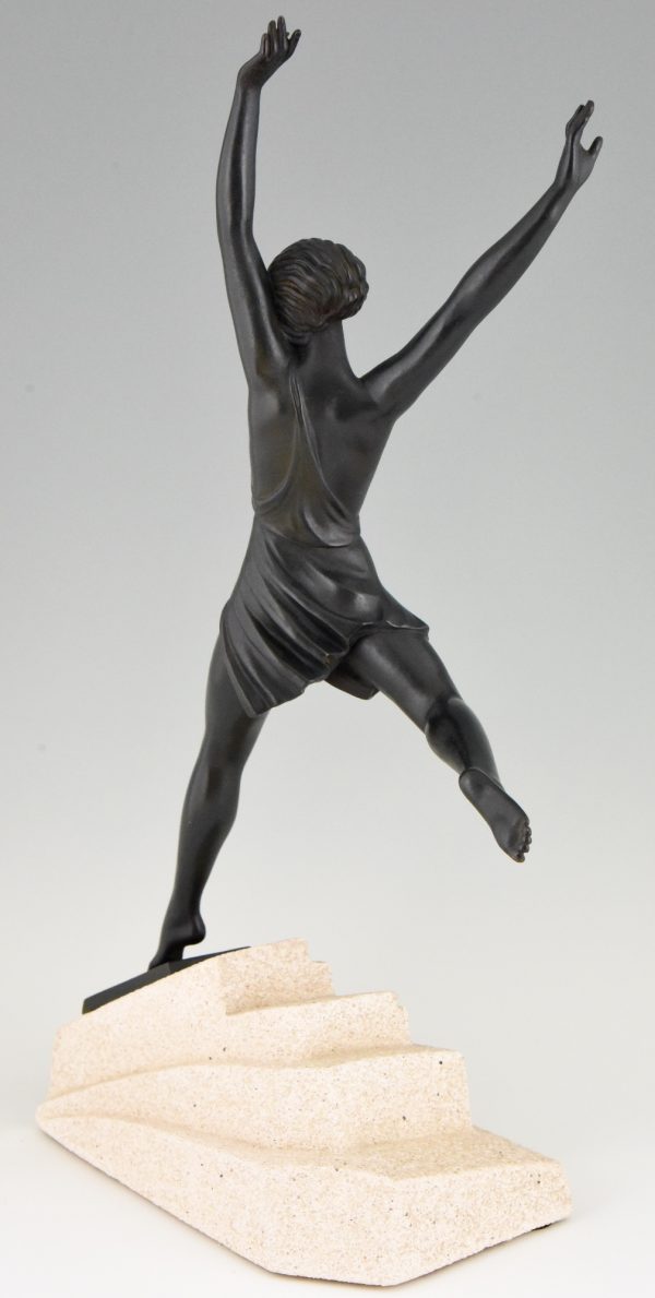 Olympe, Art Deco sculptuur vrouw