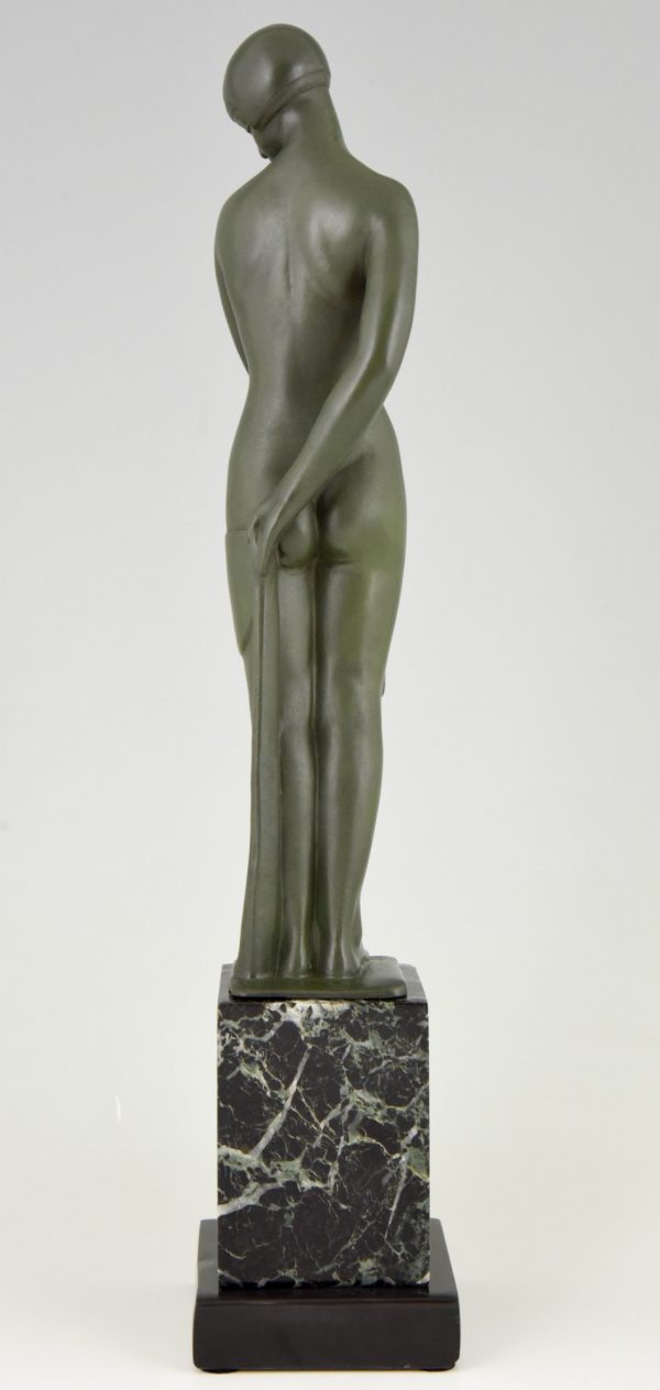 Art Deco beeld staand vrouwelijk naakt