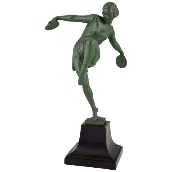 Art Deco sculpture danseuse aux cymbales.