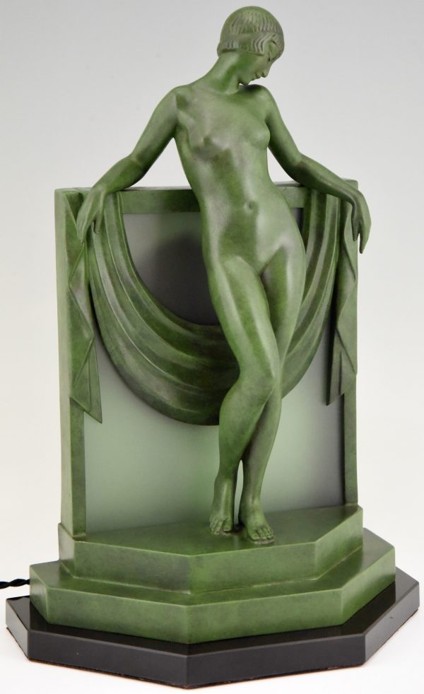 Art Deco lamp sculpture nude with scarf Serenite