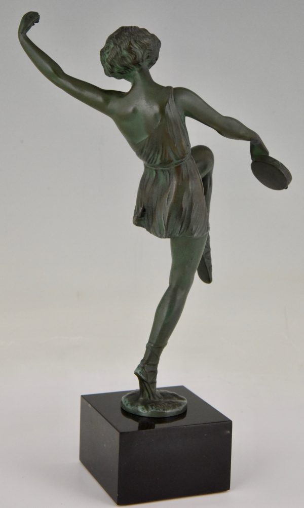 Art Deco Skulptur Tänzerin mit Tamburin