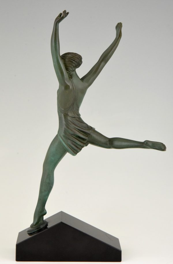 Olympe Art Deco sculpture of a running woman