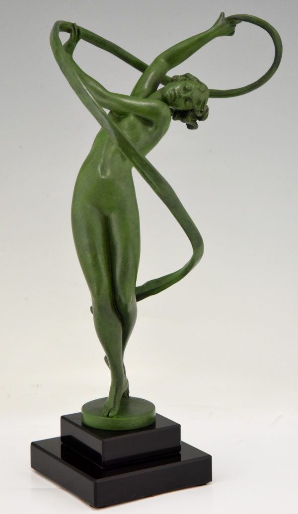 Tourbillon Art Deco sculpture danseuse au ruban