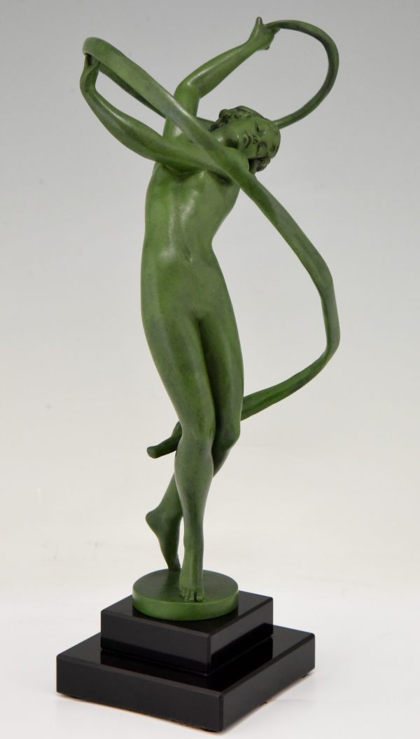 Tourbillon Art Deco sculpture danseuse au ruban