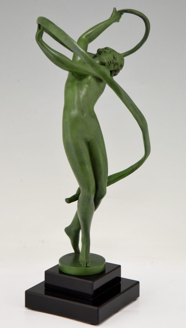 Tourbillon Art Deco sculpture nude dancer with swirling ribbon