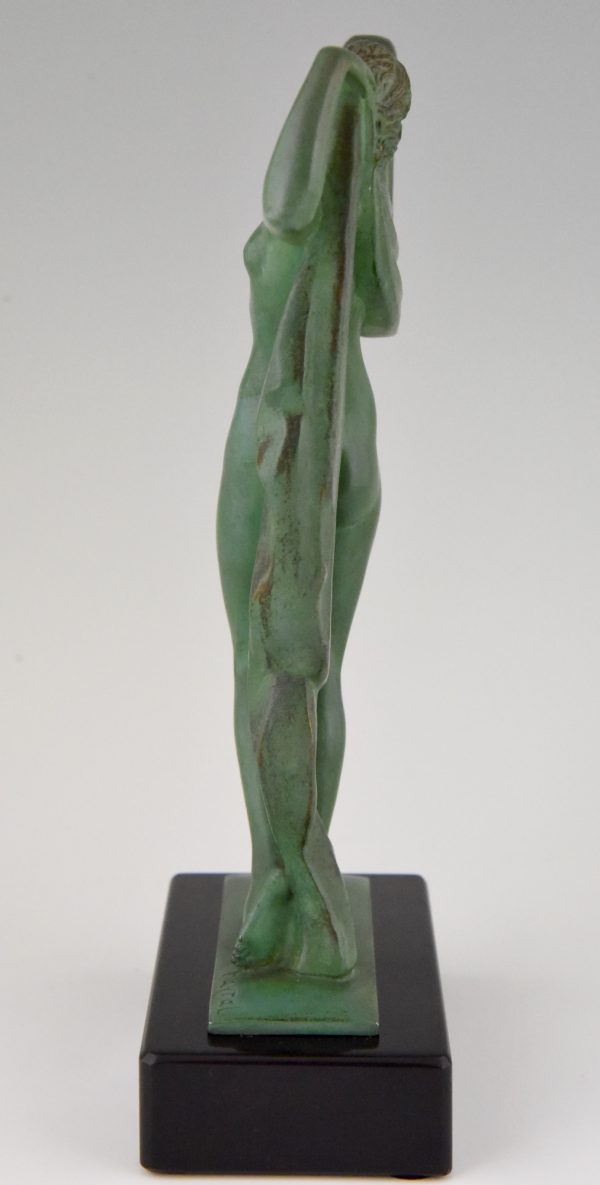 Venus, Art Deco Skulptur Frauenakt Badende