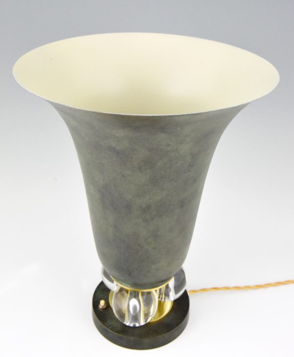 Art Deco beker lamp met glazen bollen