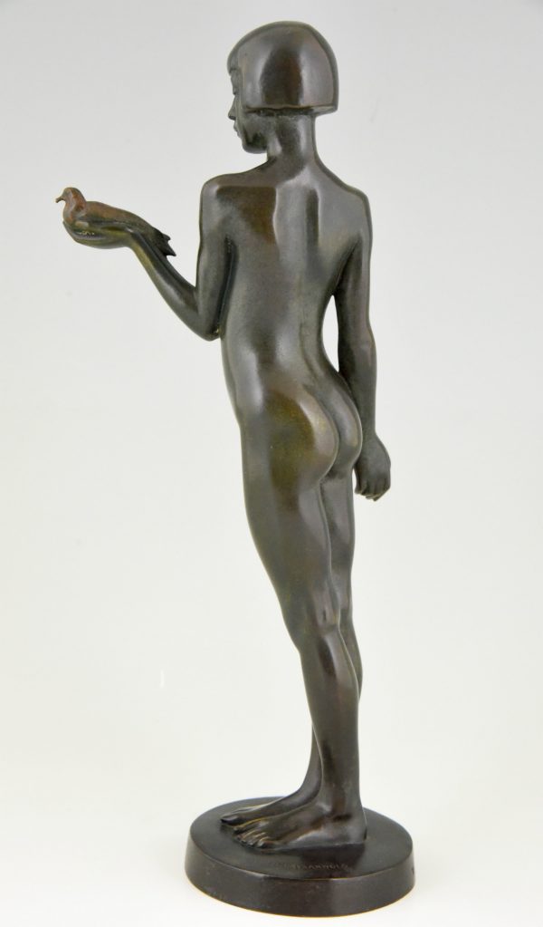 French Art Deco bronze nude girl with dove, première offrande, 1928