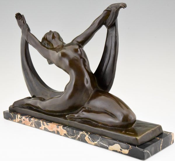 Art Deco bronze sculpture nude lady, scarf dancer in split pose