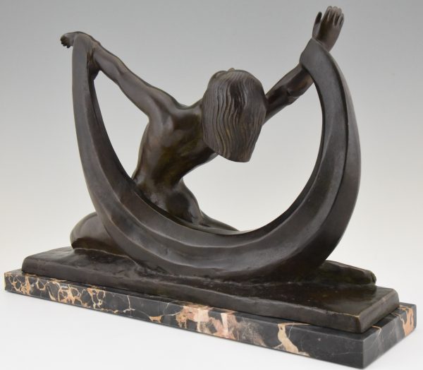 Art Deco bronze sculpture nude lady, scarf dancer in split pose