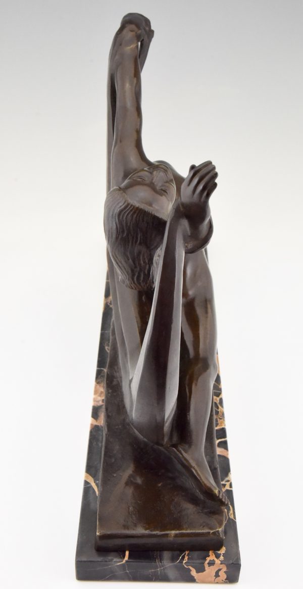 Art Deco bronze sculpture nude lady, scarf dancer in split pose