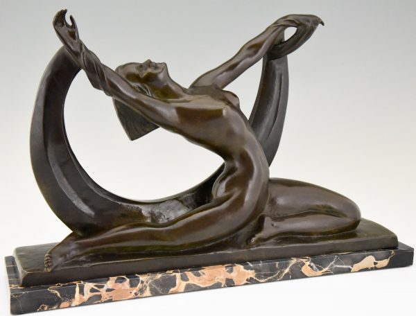 Art Deco bronze sculpture nude lady, scarf dancer in split pose