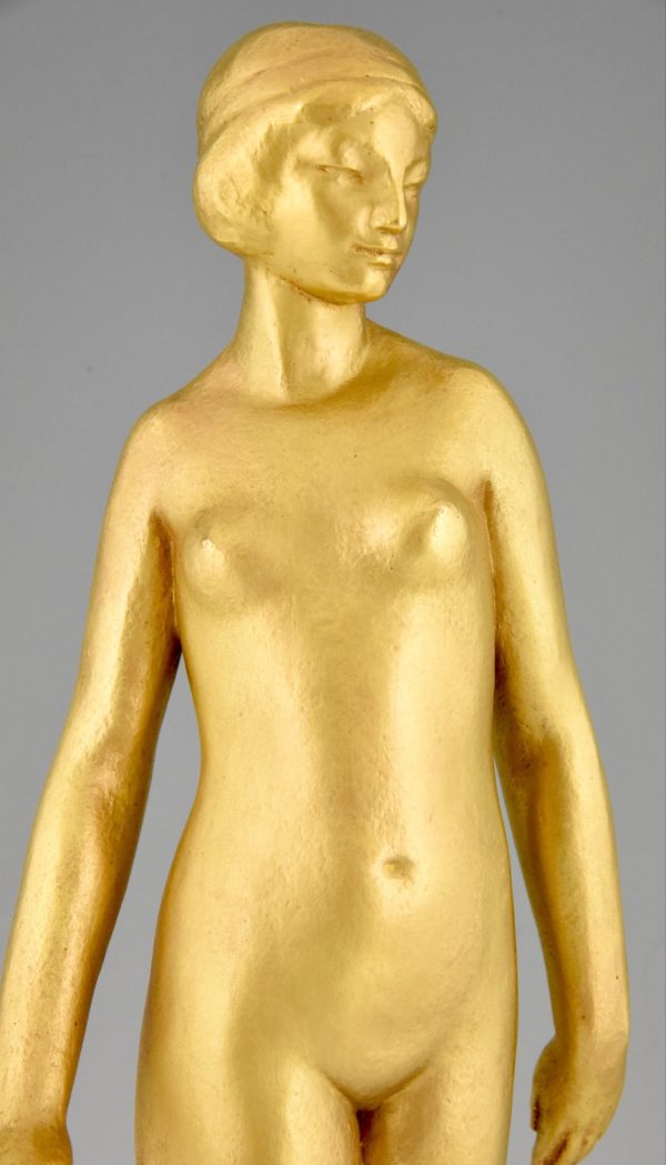 Art Deco verguld bronzen beeld naakte vrouw.