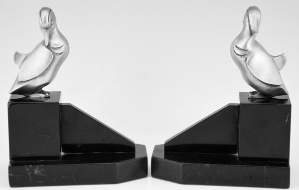 Art Deco Buchstütze Bronze versilbert Ente