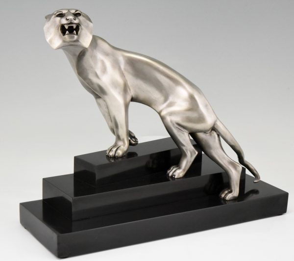 Art Deco bronze sculpture of a panther