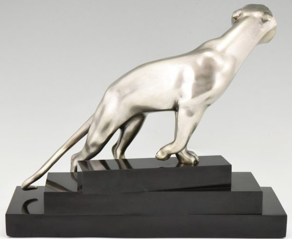 Art Deco bronze sculpture of a panther