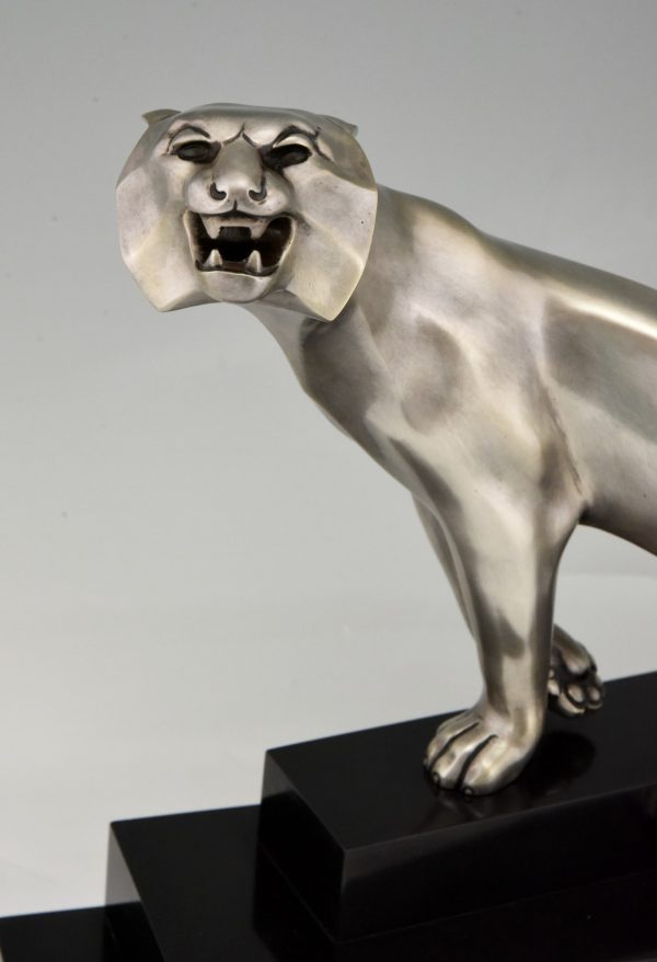 Art Deco bronze sculpture of a panther