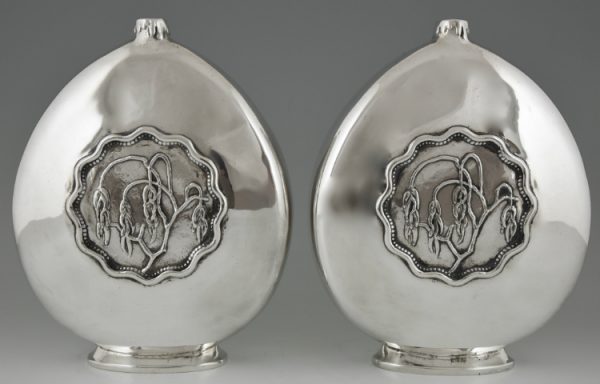 Vases Art Deco bronze argenté