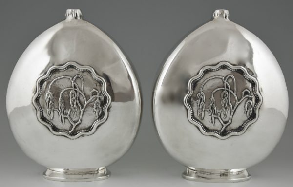 Pair of Art Deco vases silvered bronze