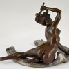 Art Nouveau sculpture bronze femme nue sur fer à cheval