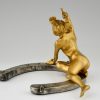 Bronze Art Nouveau nu féminin sur fer de cheval