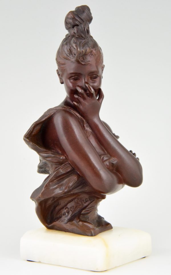 Art Nouveau bronze bust of a shy lady, Acting coy.