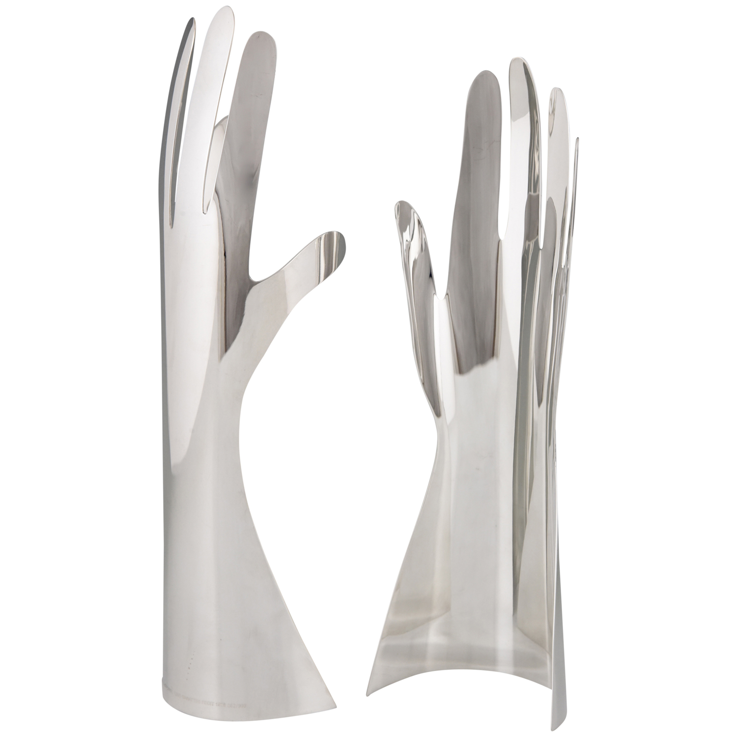 Le Mani, deux mains sculpture en metal argenté