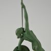 Art Deco Skulptur Frauenakt mit Trompete