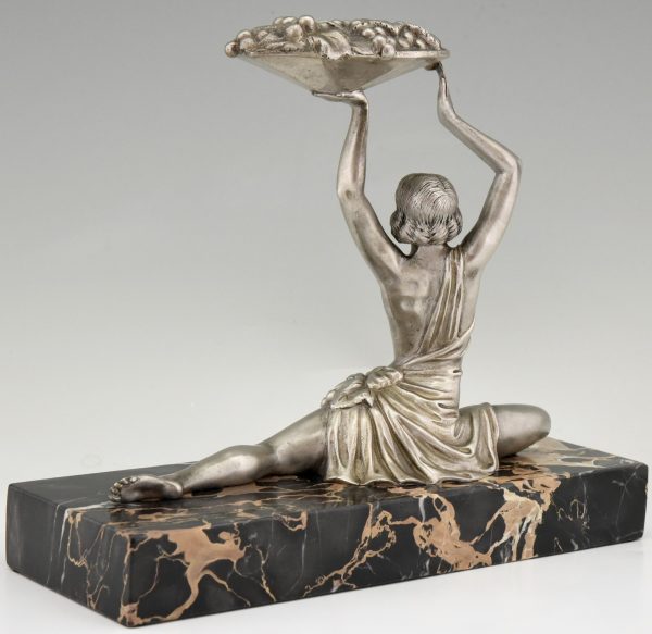 Art Deco bronzen sculptuur danseres met druiven