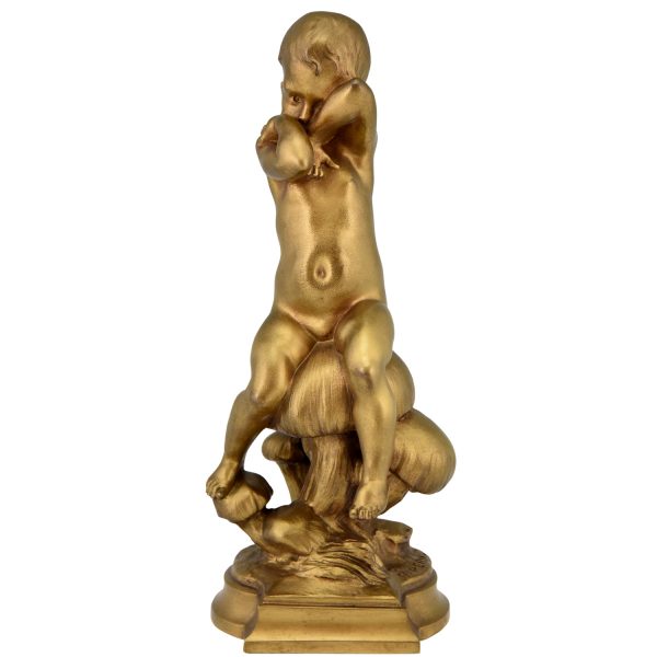 Jugendstil Bronze vergoldet Junge auf einem Pilz