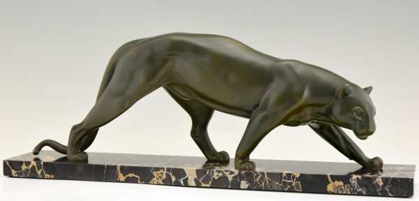 Art Deco bronze sculpture of a panther