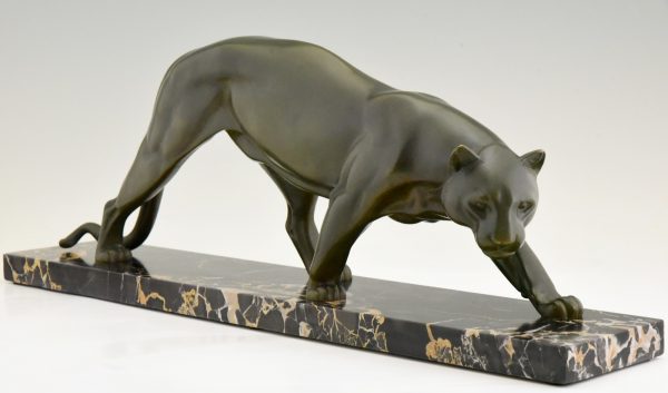 Art Deco bronze sculpture of a panther