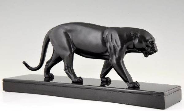 Art Deco sculpture of a black panther